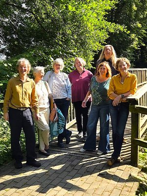 Gruppenfoto mit Kandidat*innen 